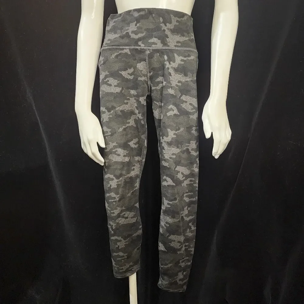 Fabletics Powerhold Gray & Black Camo Leggings - Picture 4 of 7